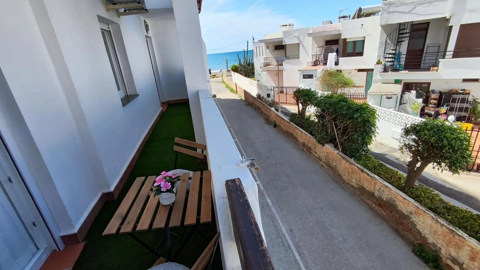 Apartment La Marina Beach 3 Bedrooms Sun & Golf Torre de Benagalbon